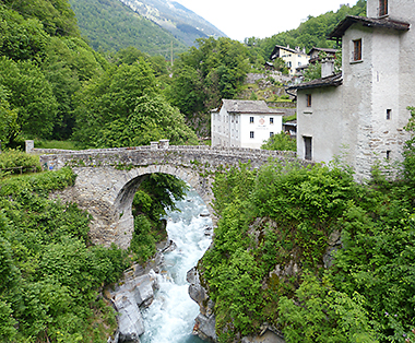 Brücke 1